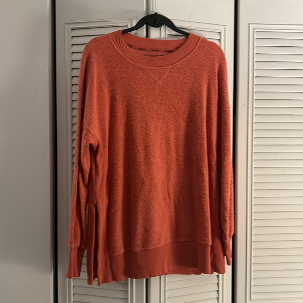 Peach aerie sweater